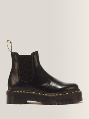 Dr. Martens 2976 Chelsea Black Platform Boot